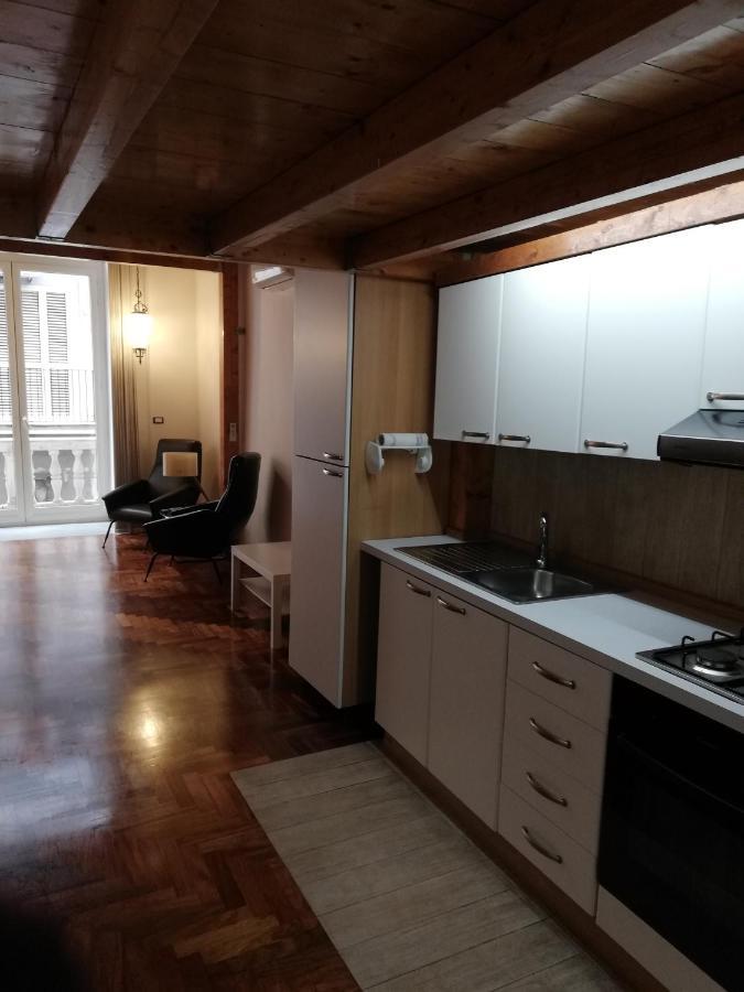 Il Castello Apartment Νάπολη Εξωτερικό φωτογραφία